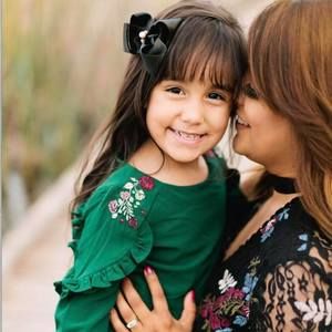 Meet your Posher, Myra